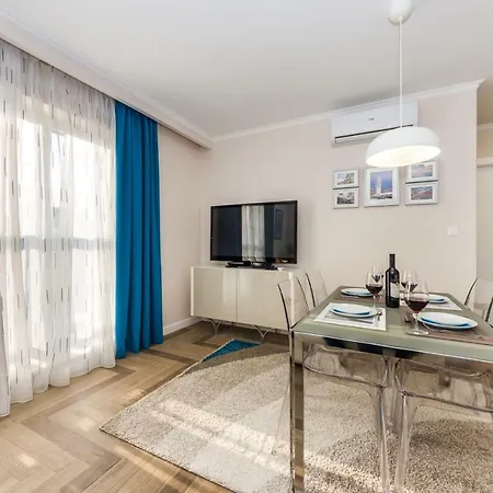 Apartment Luxury Goldy *