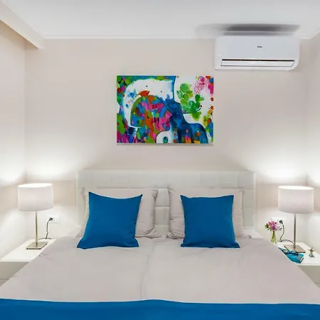 Apartment Luxury Goldy